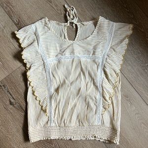 Hem & Thread Cropped Blouse